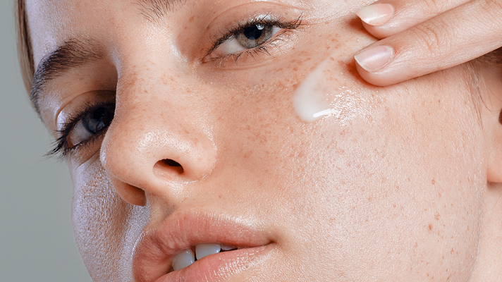 hudpleie for gravide og ammende - trygge produkter fra Dermalogica