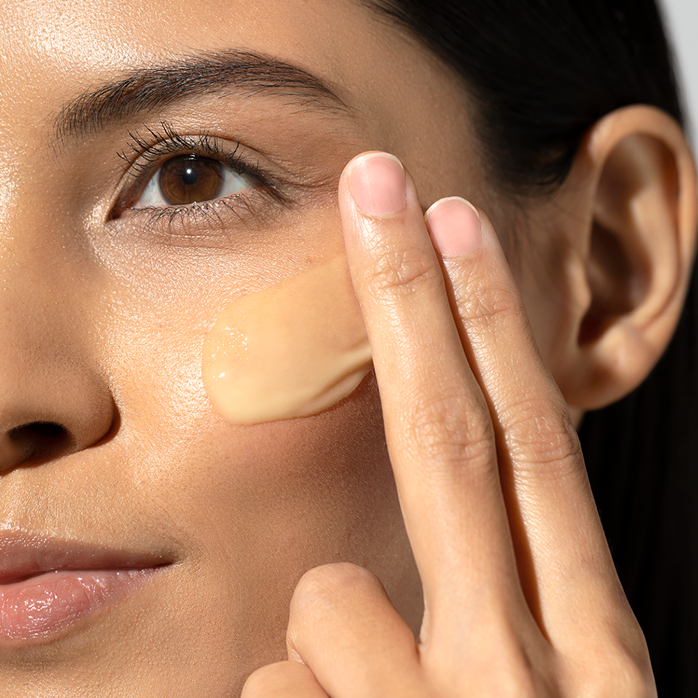 dermalogica biolumin c gel moisturizer påføring på ansikt