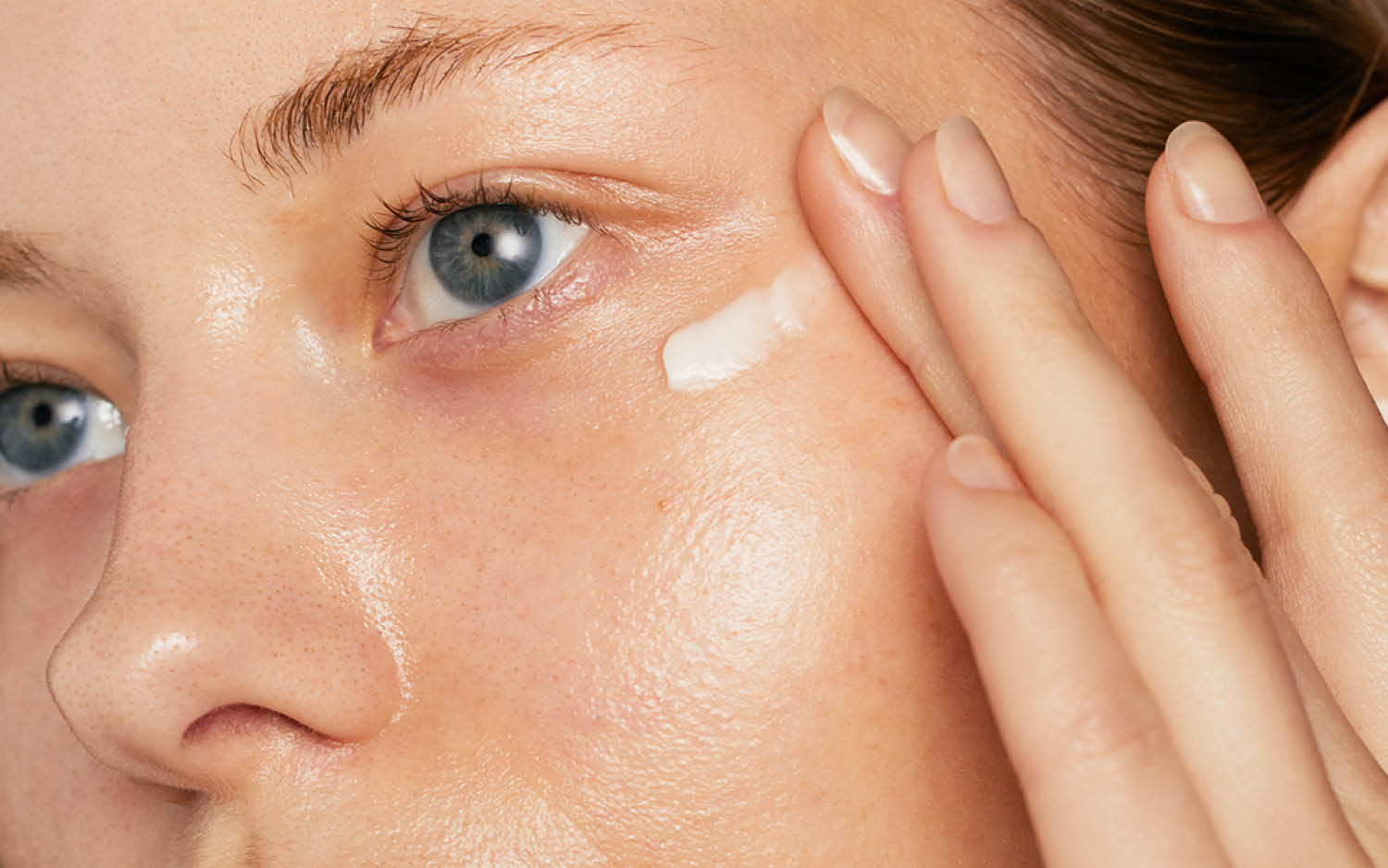 slik velger du riktig øyekrem